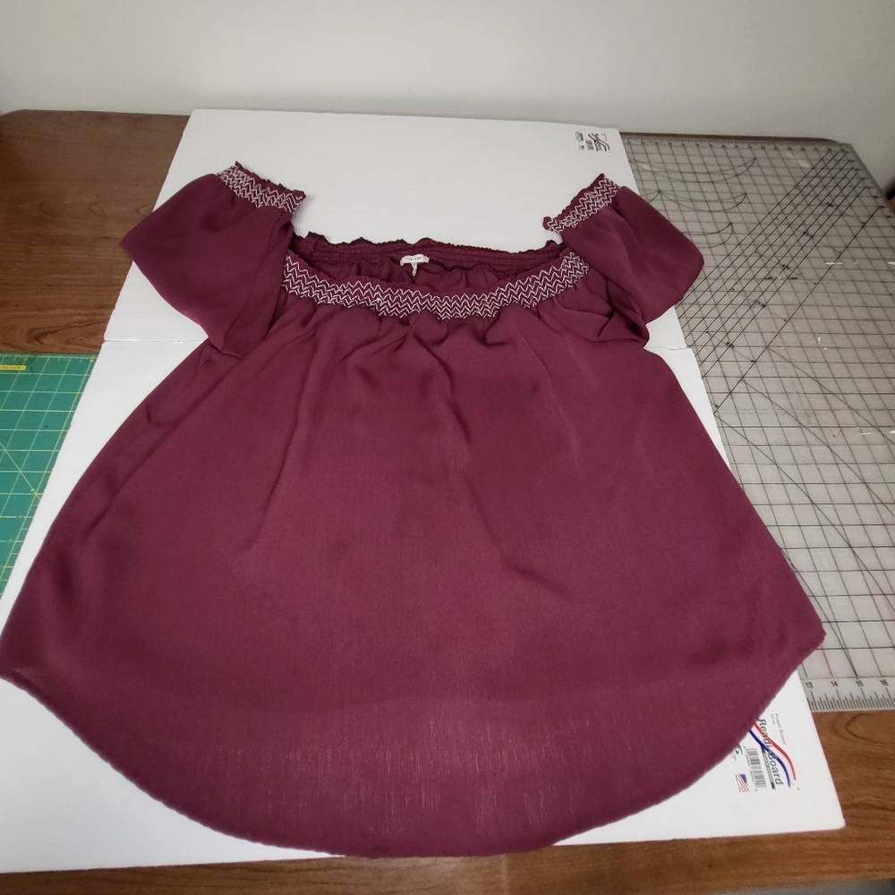 Maurices Womens Ruffled Red Pink Off Shoulder Blouse Shirt - Picture 2 of 4
